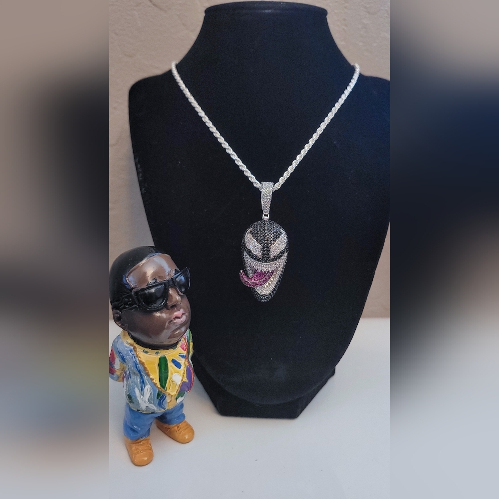 New iced out Venom pendant